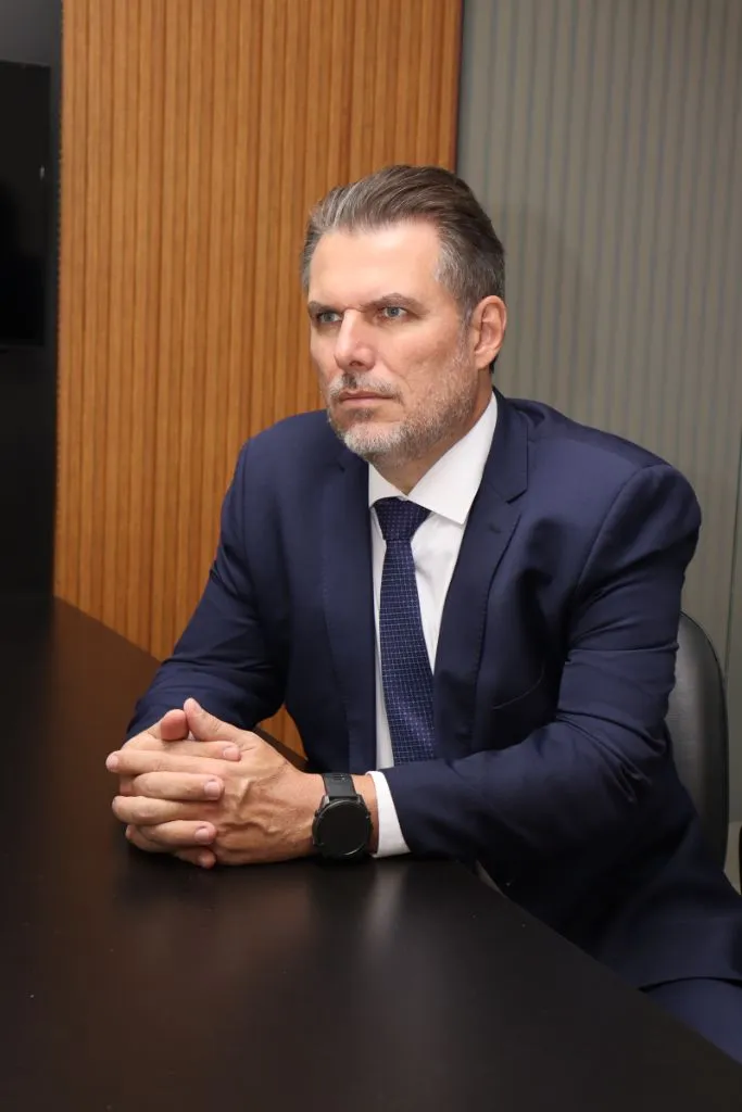 Dr. Túlio Zago de Brito — Especialista em Direito Imobiliário